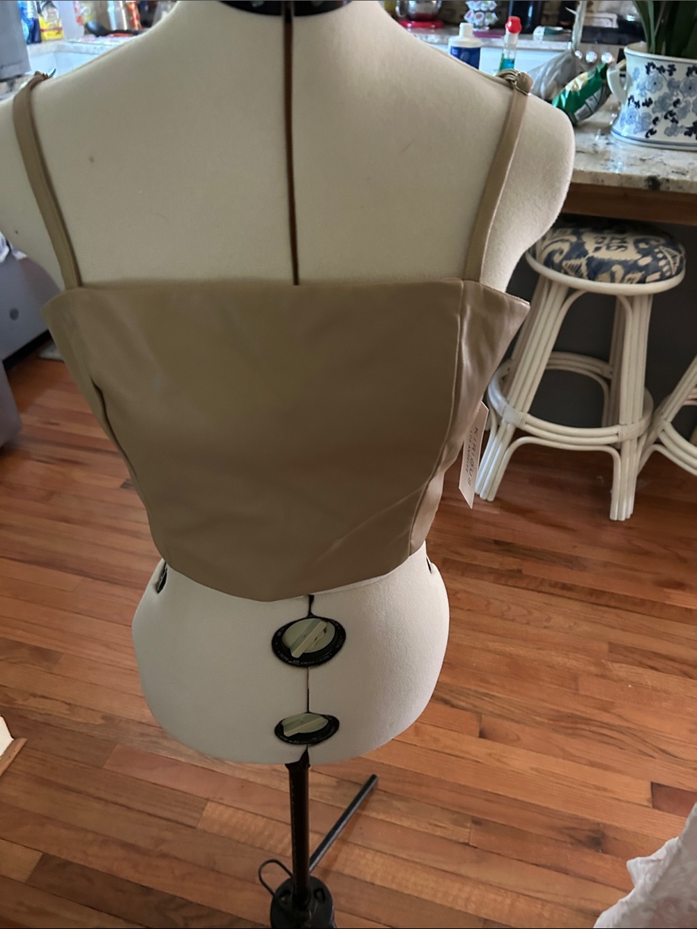 Women’s Tan Cropped Tank Top - Sleek Spaghetti Strap